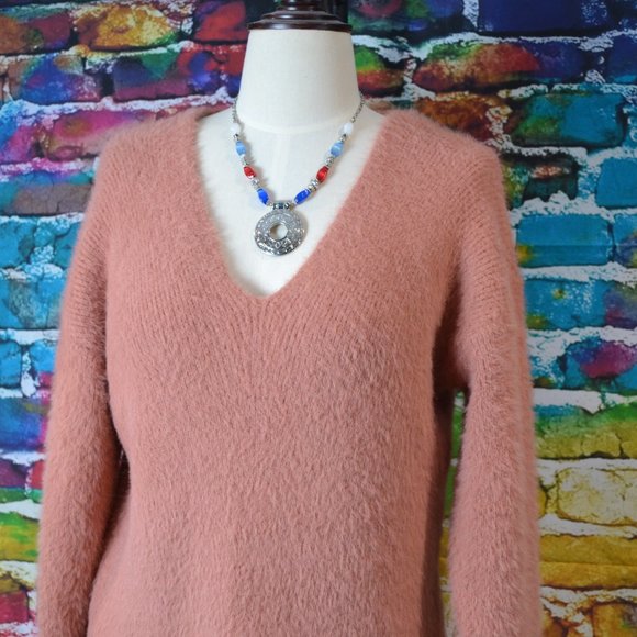 Forever 21 Pink Mauve Fuzzy V Neck Long Sleeve Ribbed Sweater Size M - Picture 6 of 7